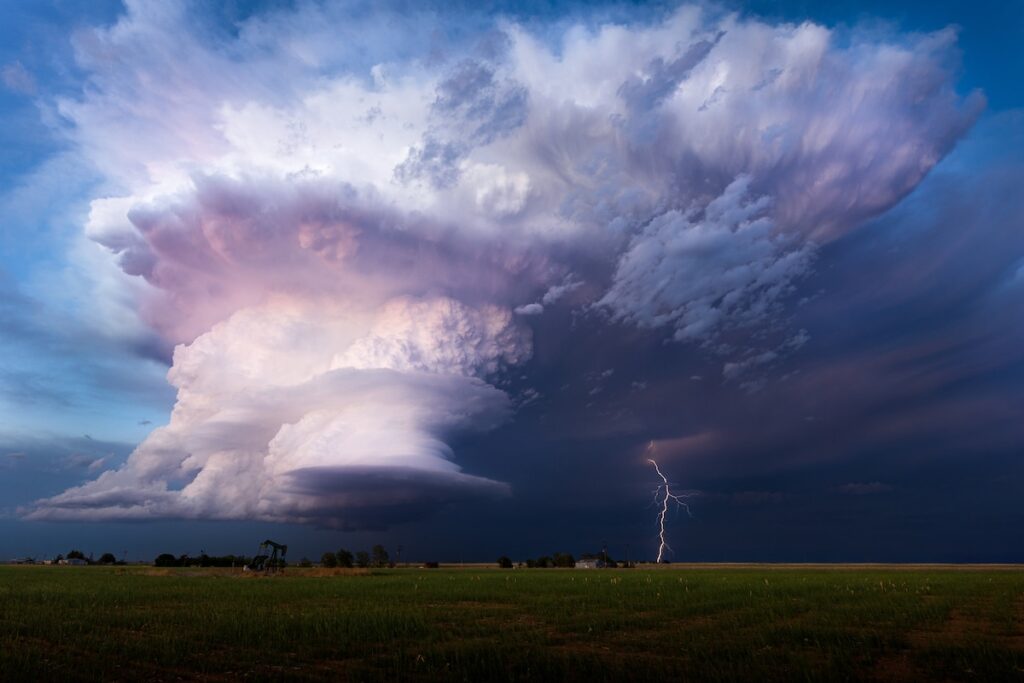 storm-photographer-of-the-year-tim-baca-1