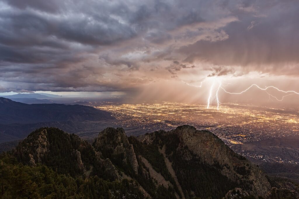 storm-photographer-of-the-year-tim-baca-2